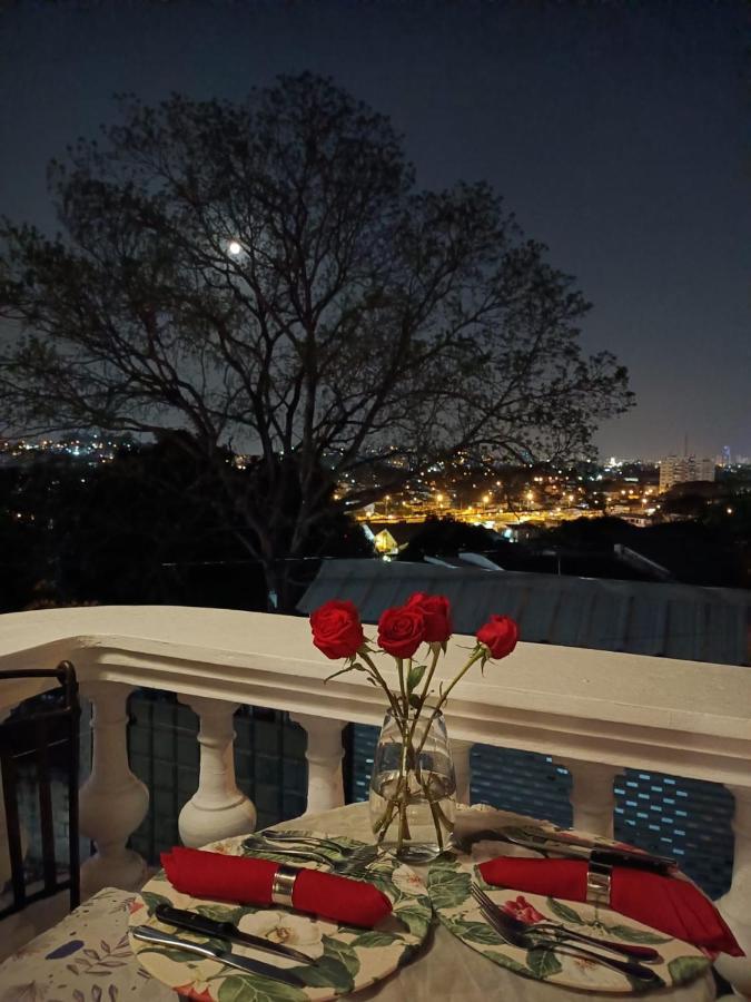 Iguanazu Bed & Breakfast Гуаякіль Екстер'єр фото