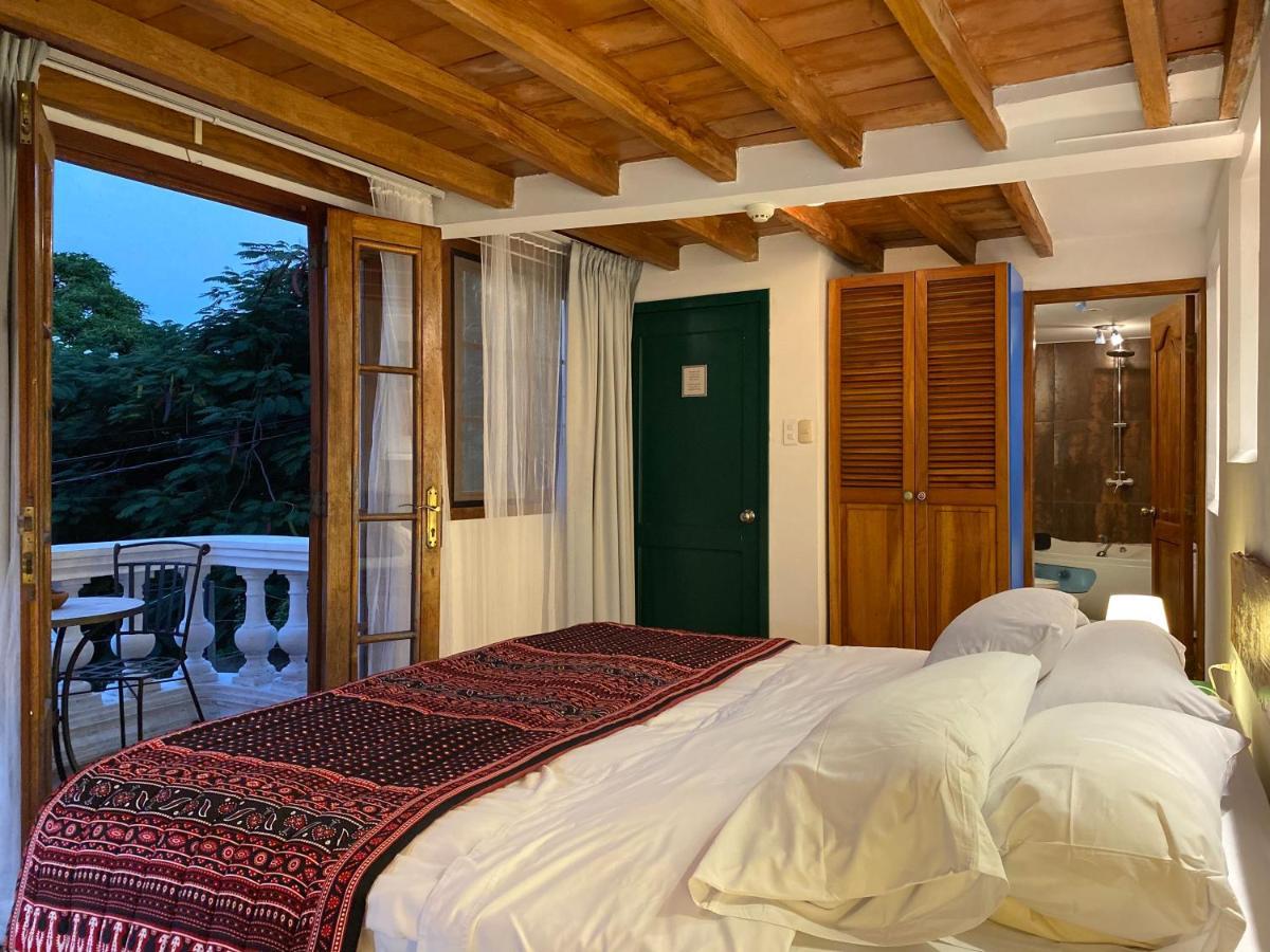Iguanazu Bed & Breakfast Гуаякіль Екстер'єр фото