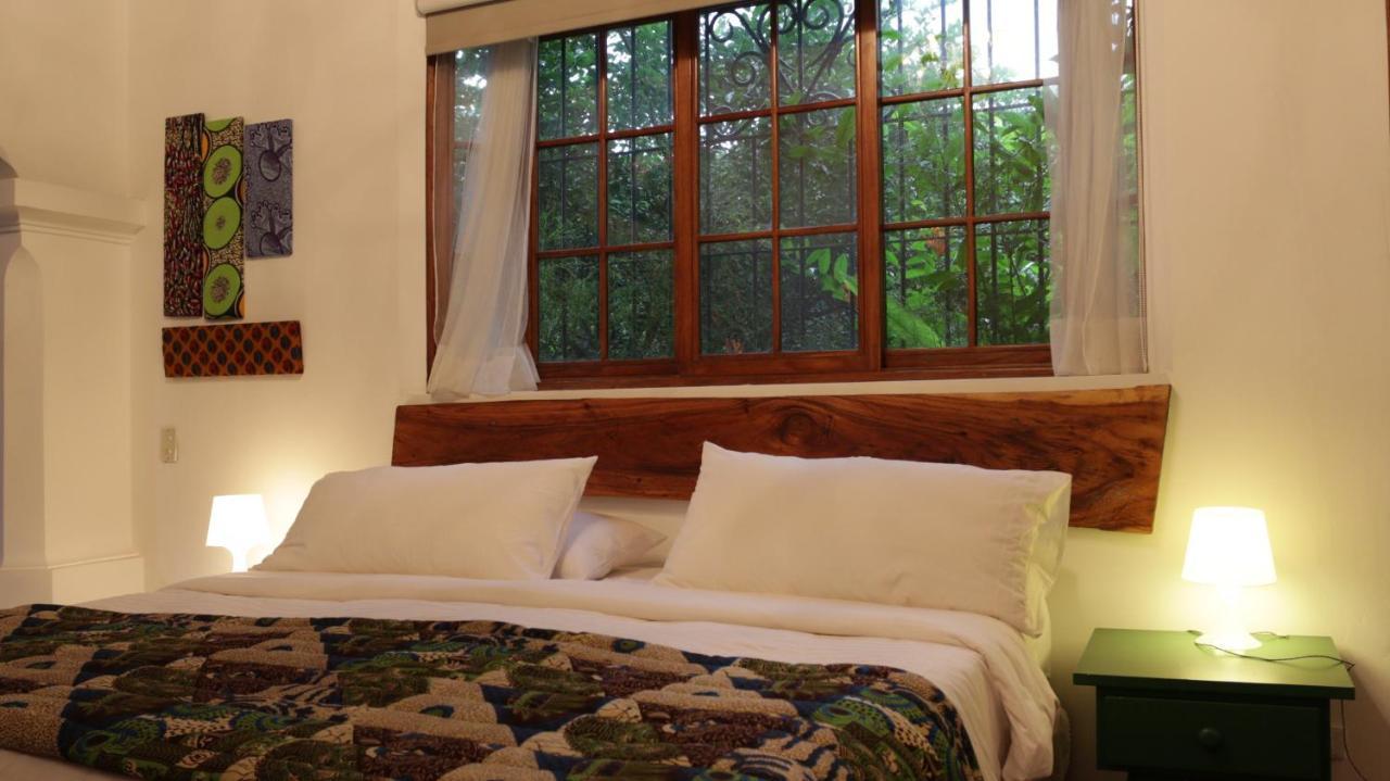 Iguanazu Bed & Breakfast Гуаякіль Екстер'єр фото